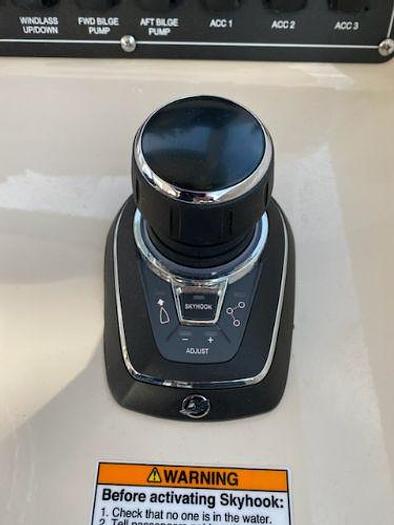 Used 2020 Boston Whaler 315 Conquest Pilot House