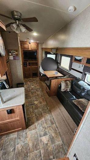 Used 2015 Forest River Rockwood Signature Ultra Lite 8281SS