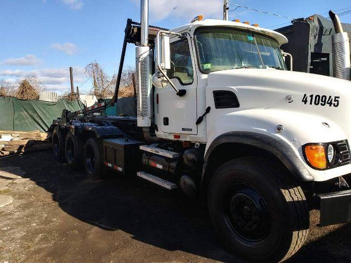 Used 2005 Mack Granite CV713 Roll off