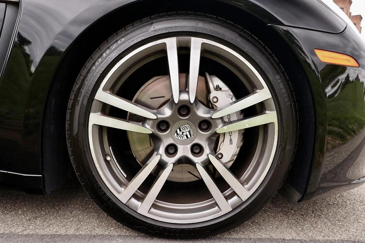 Used 2014 Porsche Panamera 4s Executive