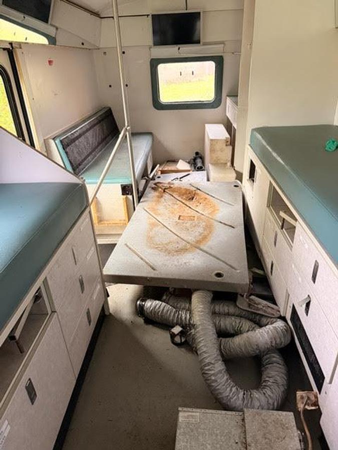 Used 2005 Thomas Transit Bus