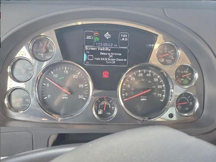 Used 2022 KENWORTH T880 Dump Truck