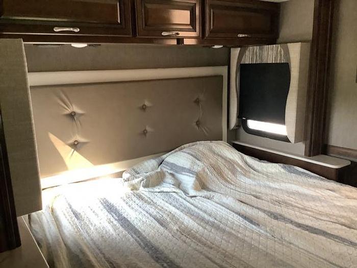 Used 2021 Fleetwood Bounder 35K