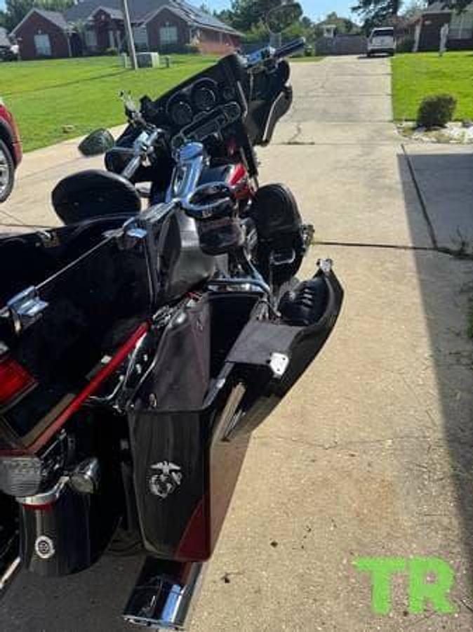 Used 2011 Harley-Davidson CVO Ultra Classic Electra Glide FL