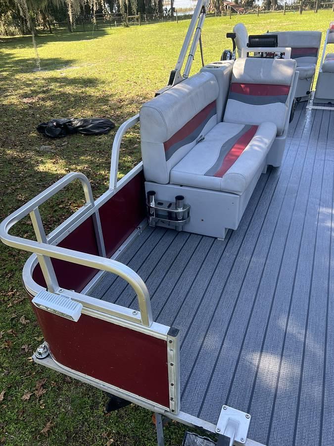 Used 2022 16 ft Tri-Toon Pontoon Tracker Boat