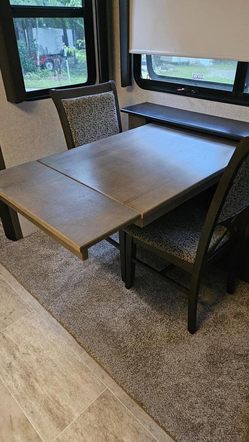 Used 2019 Keystone Montana 3121RL Fifth Wheel