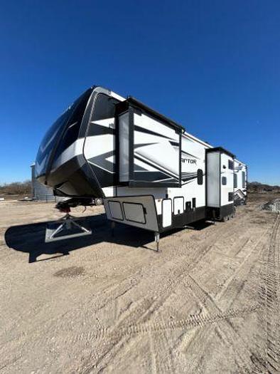 Used 2021 Keystone Raptor 415