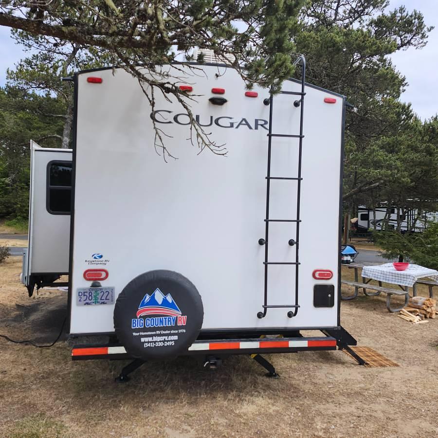 Used 2021 Keystone Cougar 22RBSWE