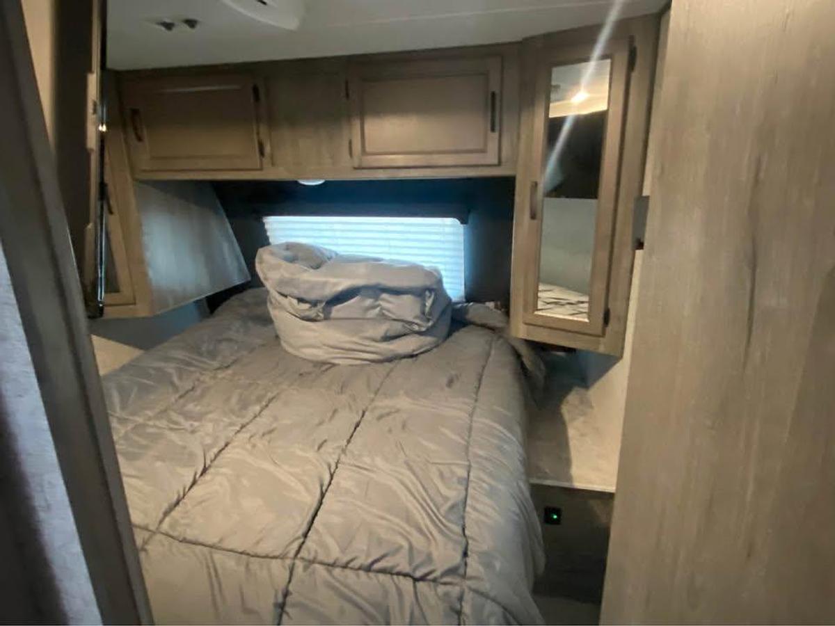 Used 2021 Coachmen Apex