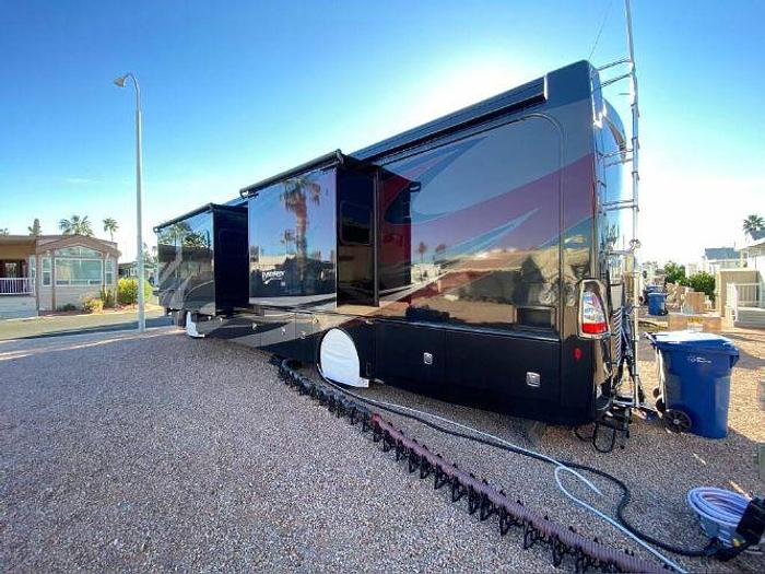 Used 2019 Fleetwood Discovery LXE 40M