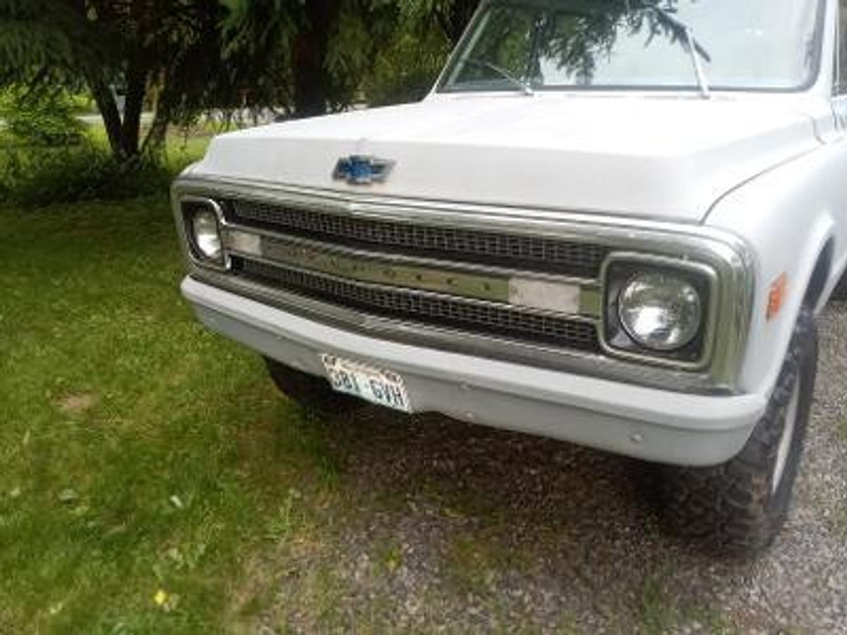 Used 1969 Chevrolet Suburban K-10