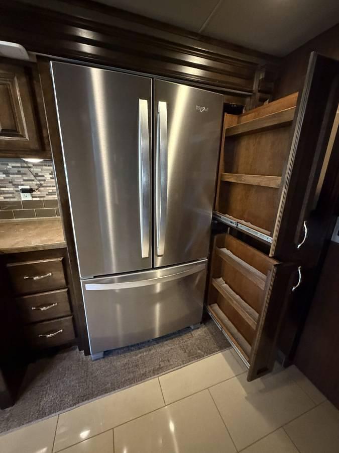 Used 2016 Tiffin Allegro Red 37PA