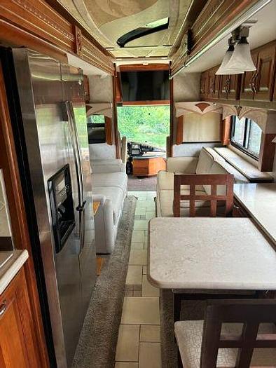 Used 2010 American Coach American Traditions 45Y