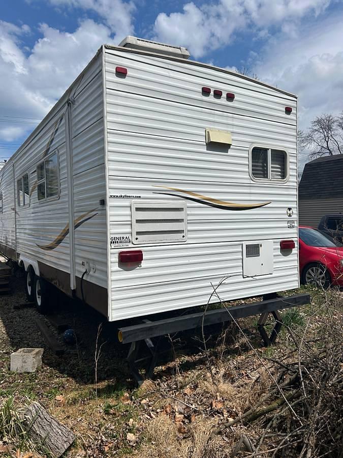 Used 2007 Skyline Nomad Travel Trailer