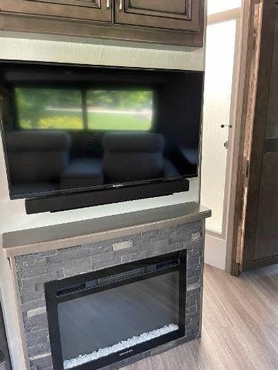 Used 2022 Holiday Rambler Vacationer 33C