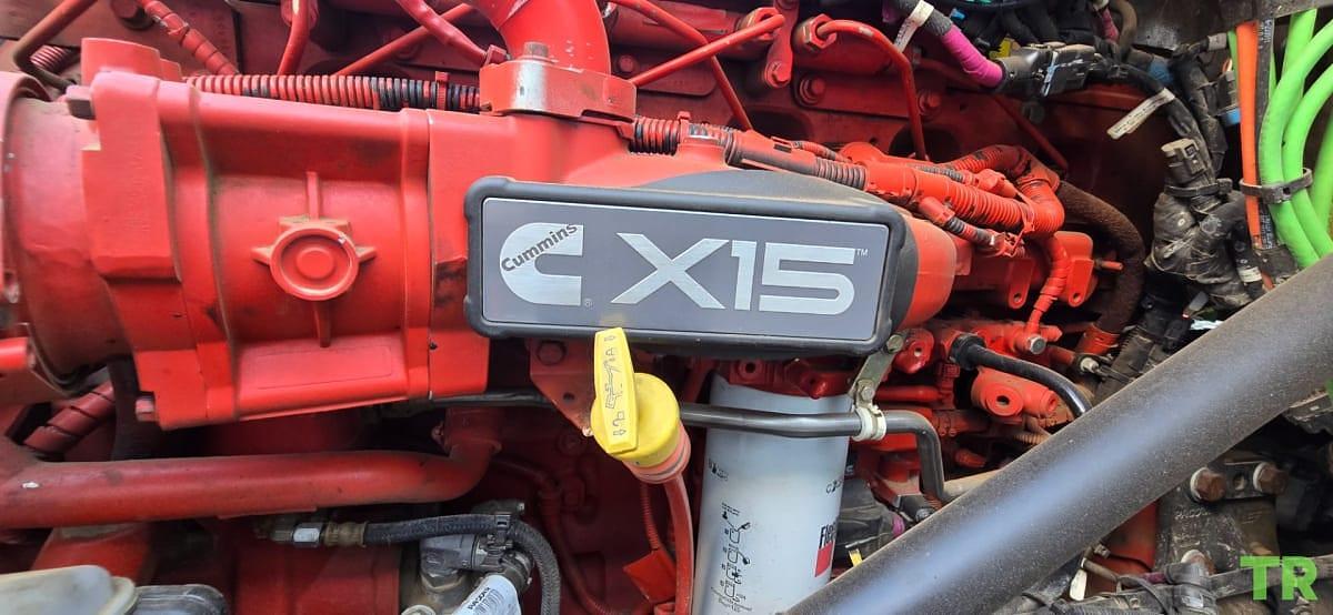 Used 2024 Kenworth T880