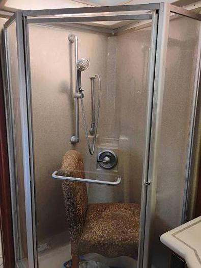 Used 2004 Monaco Dynasty