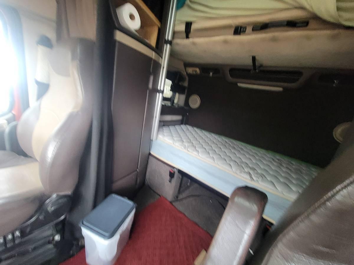 Used 2014 Volvo VNL 760