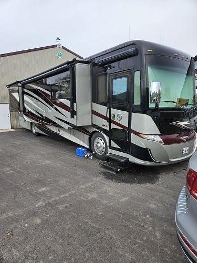 Used 2018 Tiffin Motorhomes Allegro Red 37PA