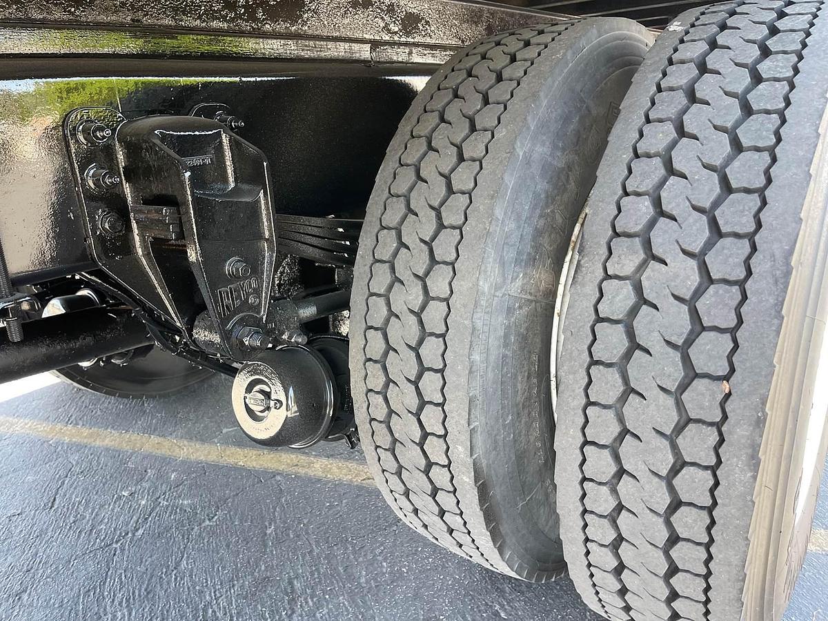 Used 2016 Peterbilt 330 Box Truck