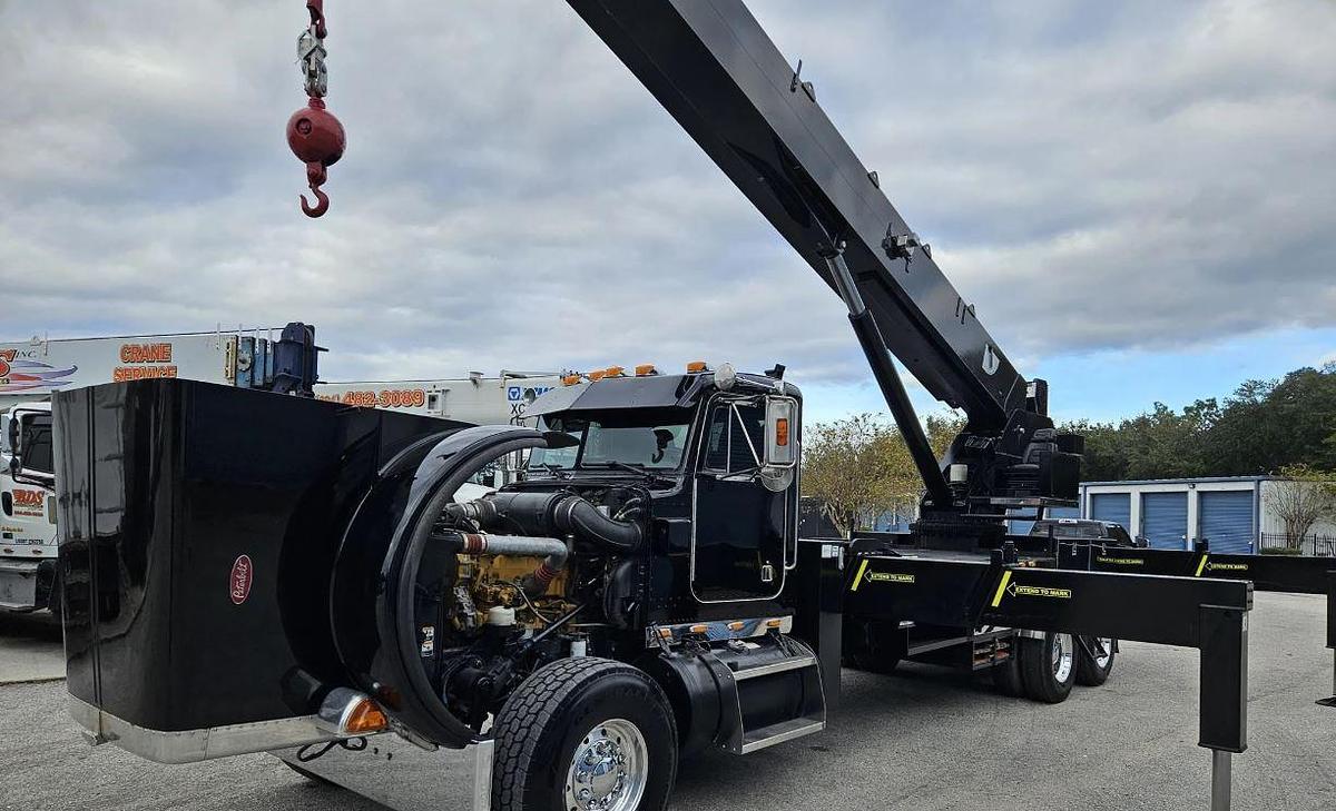 Used 2003 Peterbilt 357 Crane