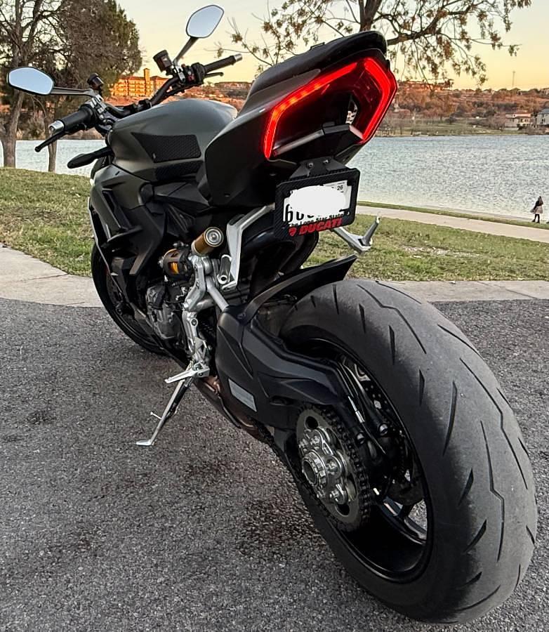 Used 2023 Ducati Streetfighter V2