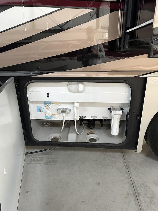Used 2018 Winnebago Forza 38W Class A Motorhome