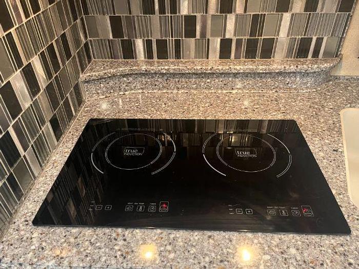 Used 2017 Fleetwood Discovery LXE 40X