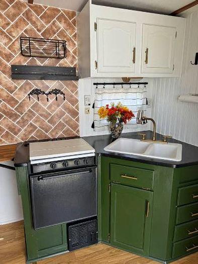 Used 2002 Keystone Tail Gator 251 RR