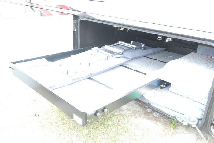 Used 2015 Winnebago Ellipse 42QD