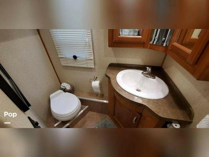 Used 2015 Fleetwood Bounder 35K