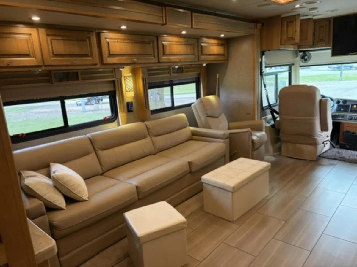 Used 2019 Tiffin Allegro Red 37PA