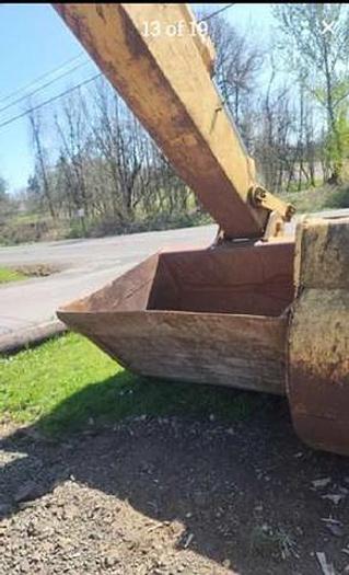 Used 1980 Caterpillar 235
