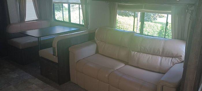 Used 2018 Forest River Rainier