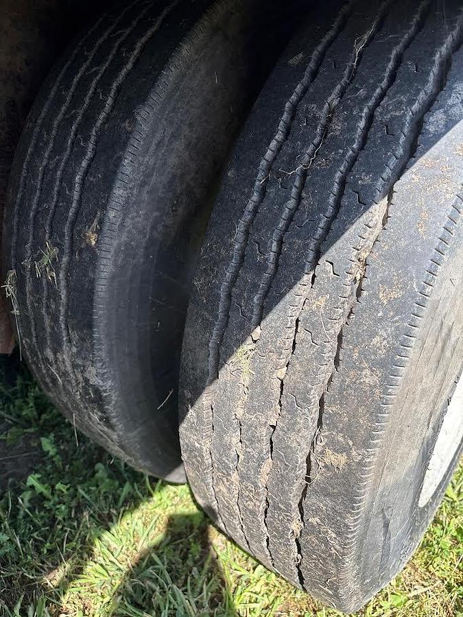 Used 2012 Fontaine Renegade Removable Gooseneck Trailer