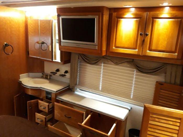 Used 2004 Monaco Executive 40PBT