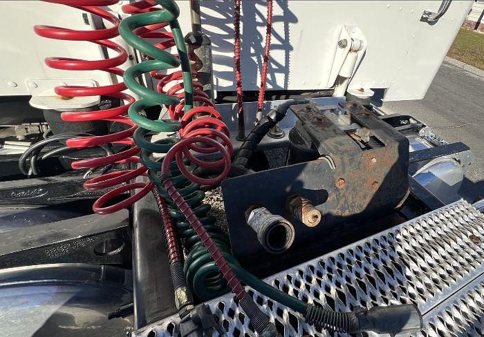 Used 2014 Peterbilt 389 Glider Kit