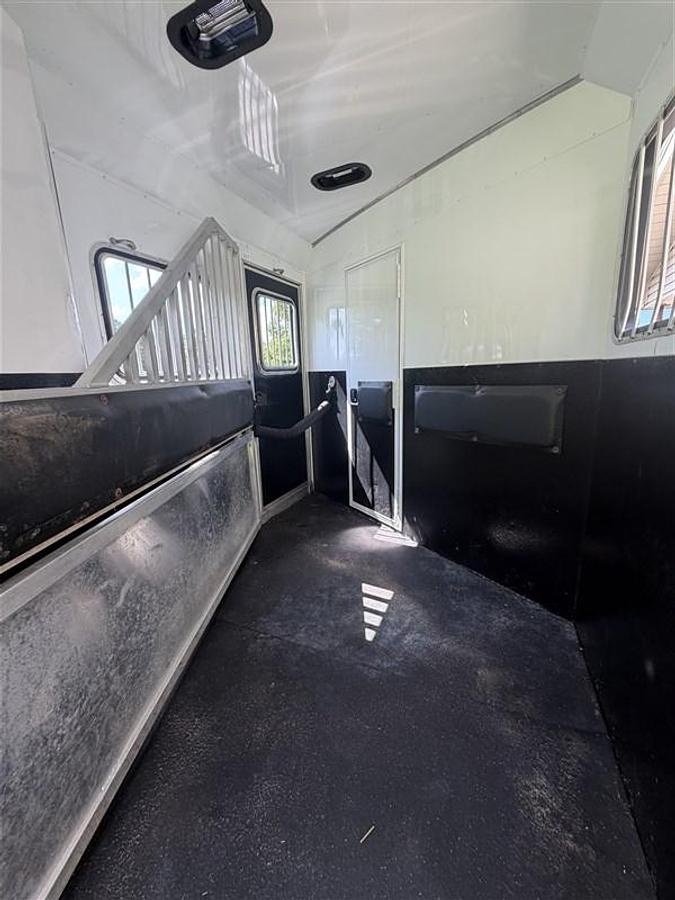 Used 2023 Bison Sv7208 2 Horse