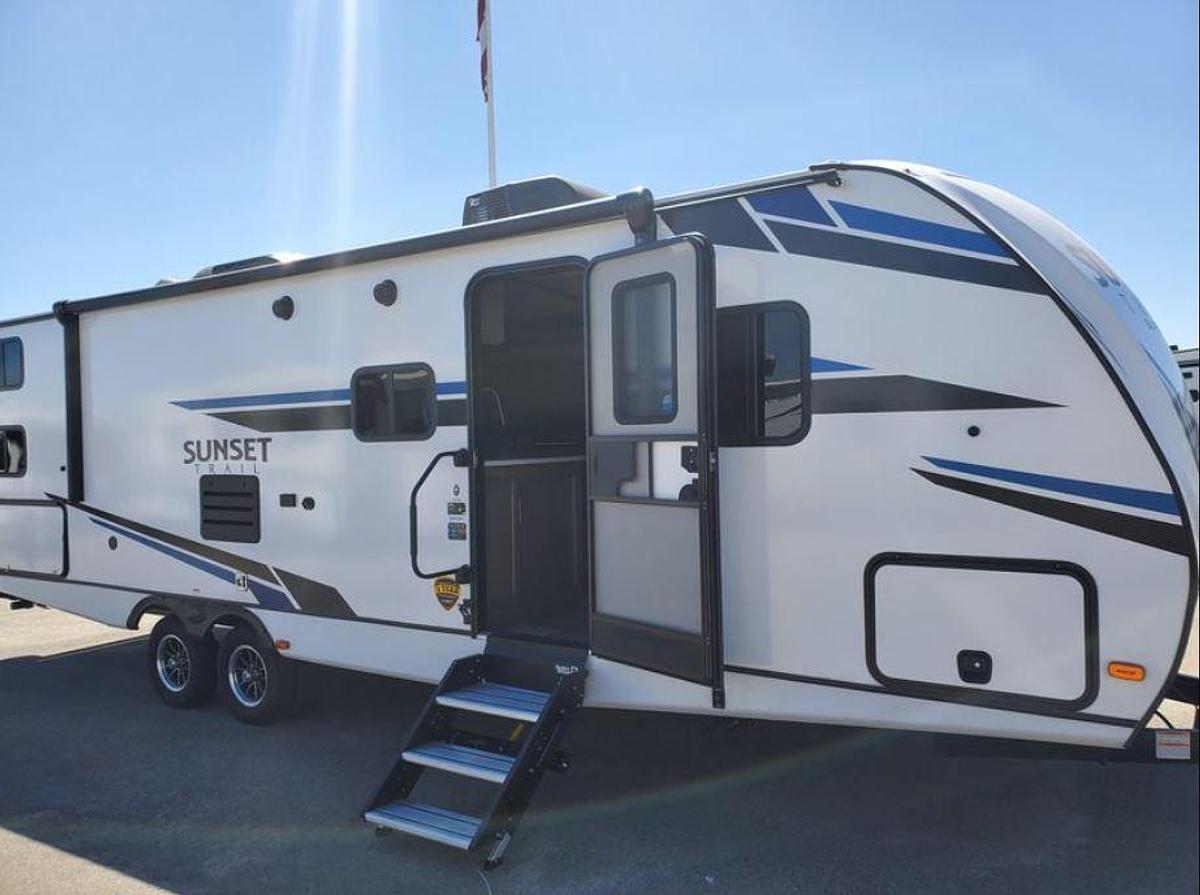 Used 2021 CrossRoads Sunset Trail 289QB