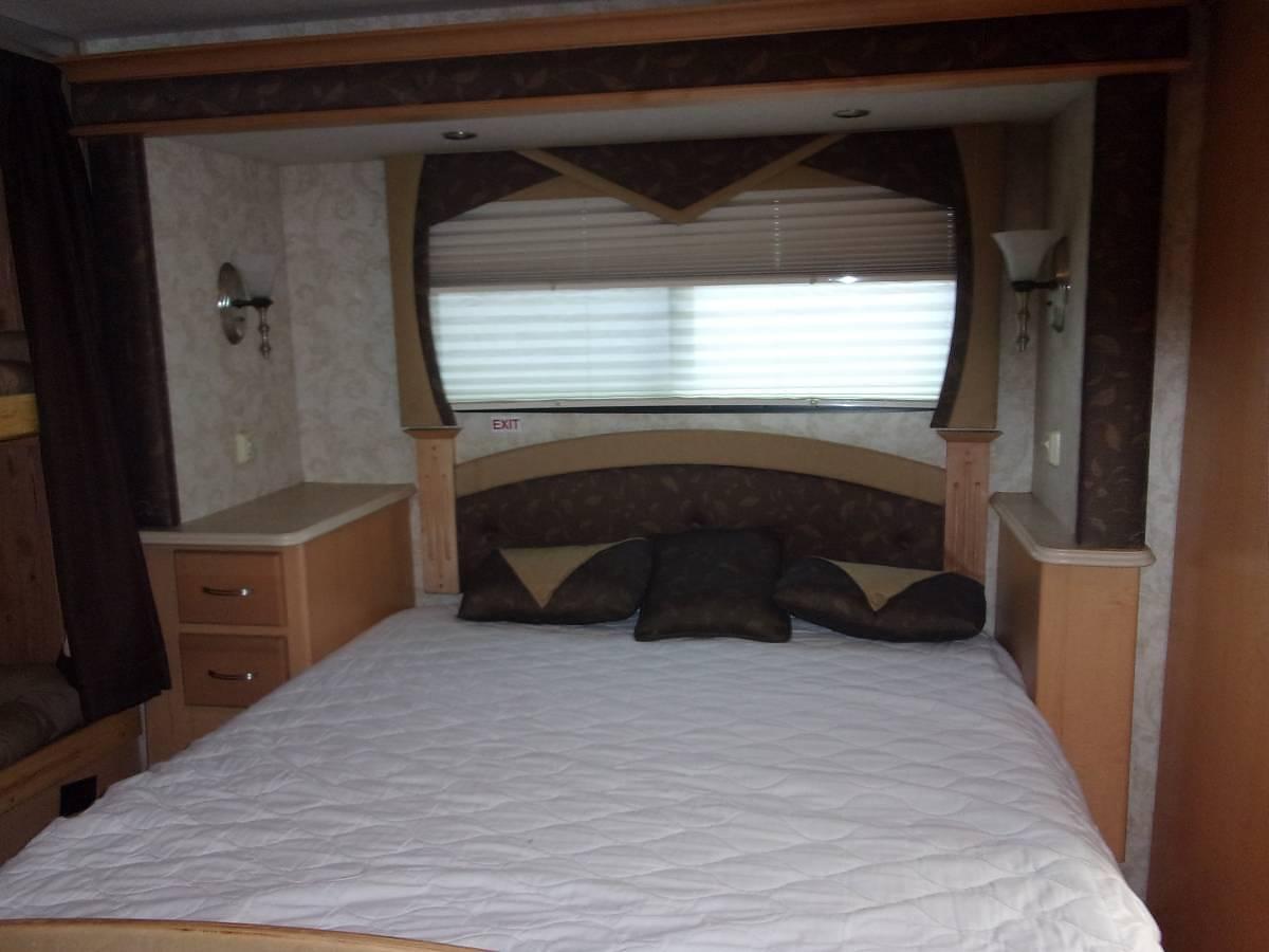 Used 2005 National Tropical T399