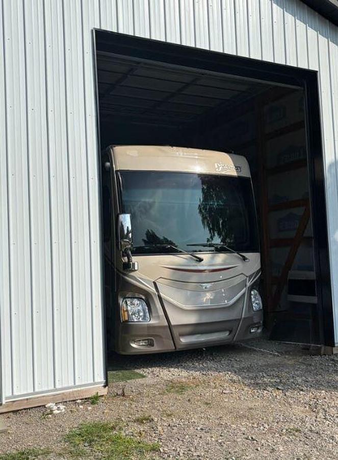 Used 2015 Fleetwood Discovery 40E Class A Diesel Motorhome