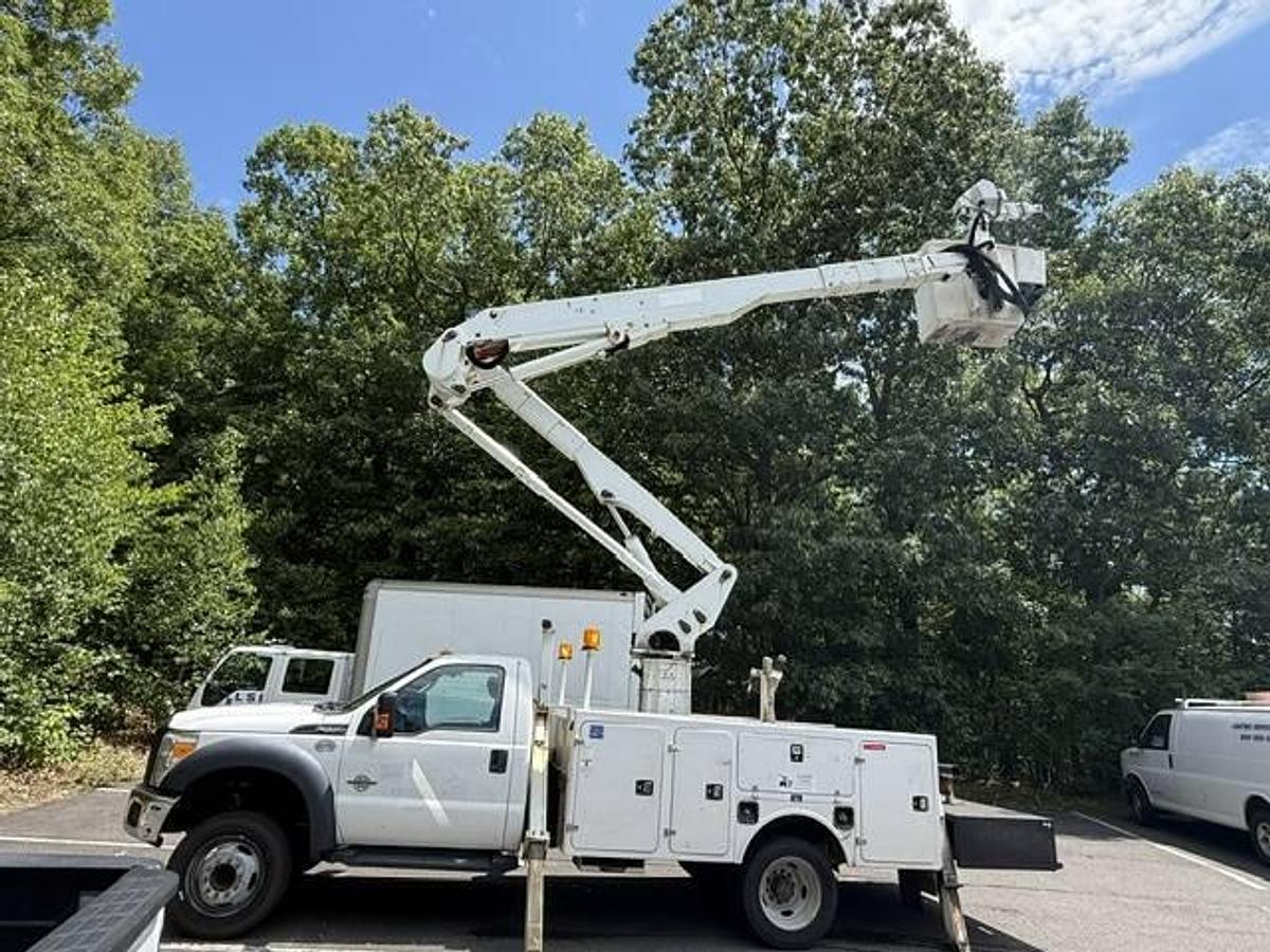 Used 2016 Ford F-550 Super Duty 52' Dur-A-Lift Bucket Truck
