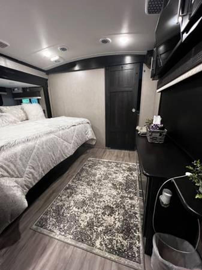 Used 2021 Jayco Pinnacle 36FBTS Fifth Wheel