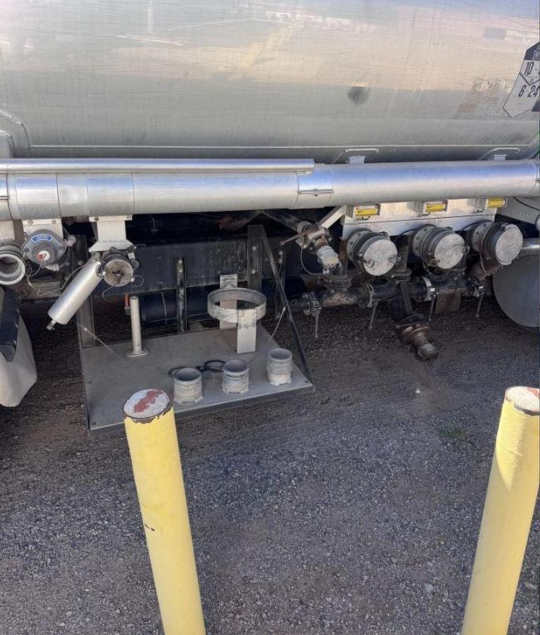 Used 2003 Kenworth T300 Fuel Tank Truck