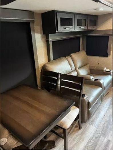 Used 2022 Grand Design Reflection 303RLS