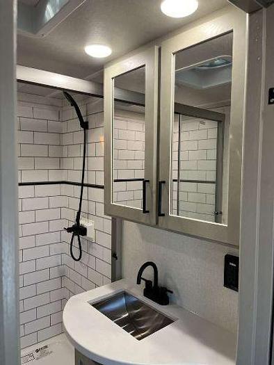 Used 2023 Palomino Columbus 379MB