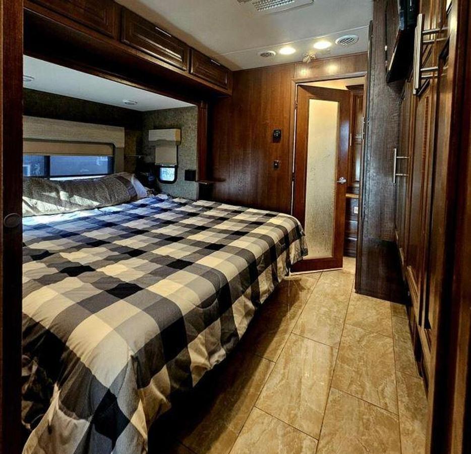 Used 2016 Forest River Georgetown XL 369DS