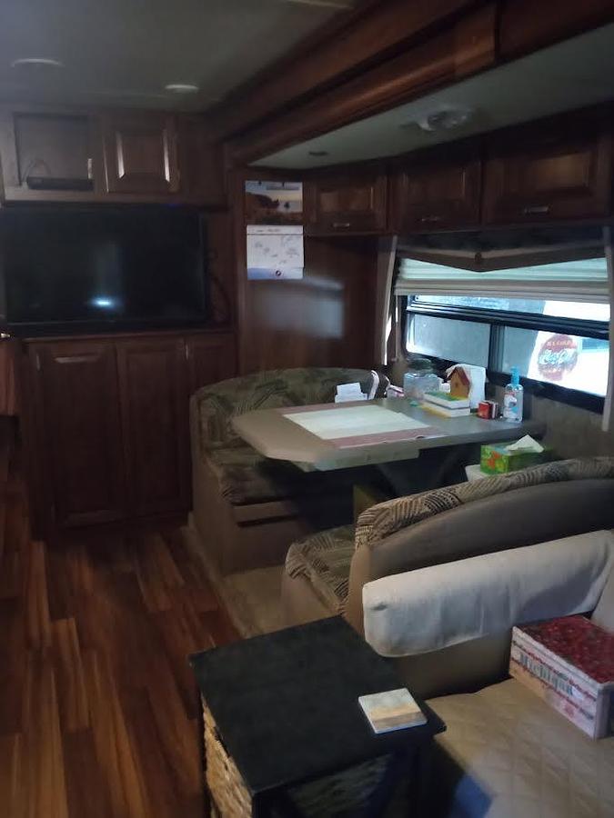 Used 2014 Forest River Georgetown 328TSF