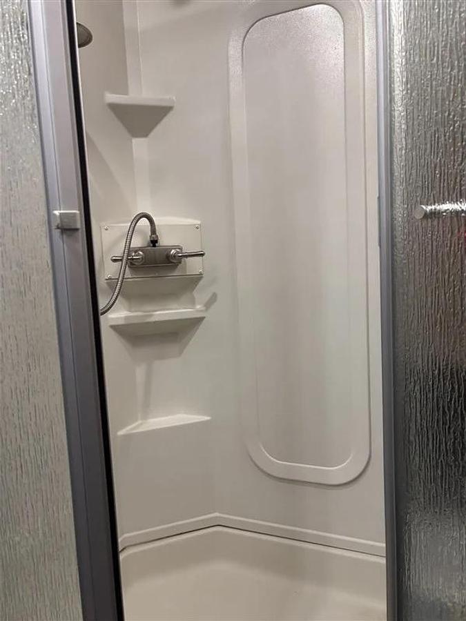 Used 2022 Featherlite 8582LQ