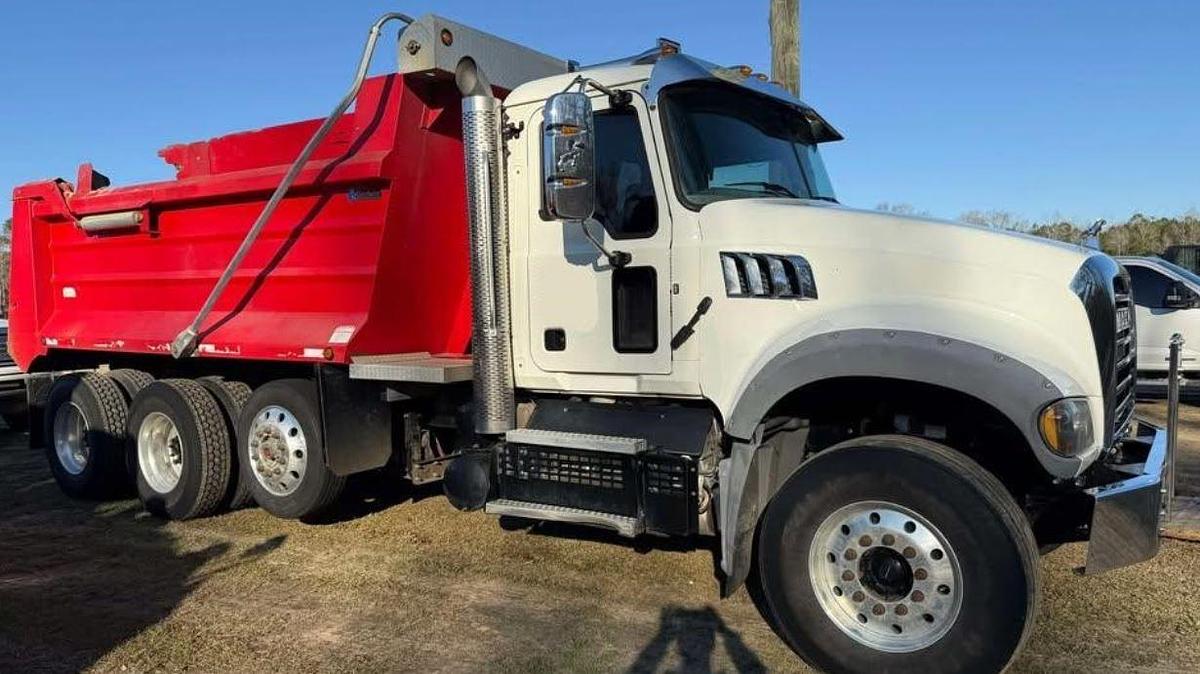 Used 2019 MACK GRANITE 84BR